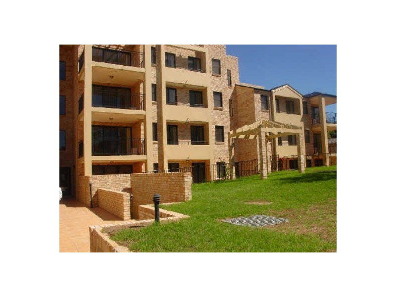 23/12 Murray St, Northmead NSW 2152