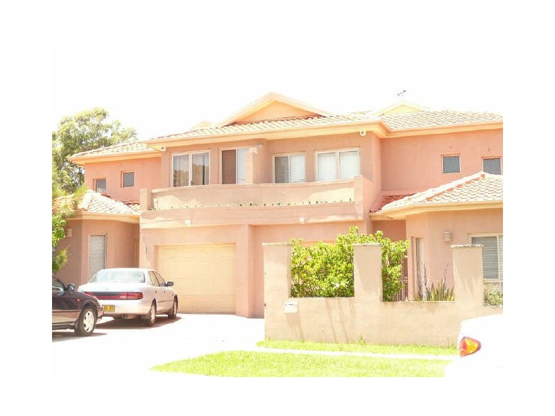 1 Lomond St (N), Guildford NSW 2161