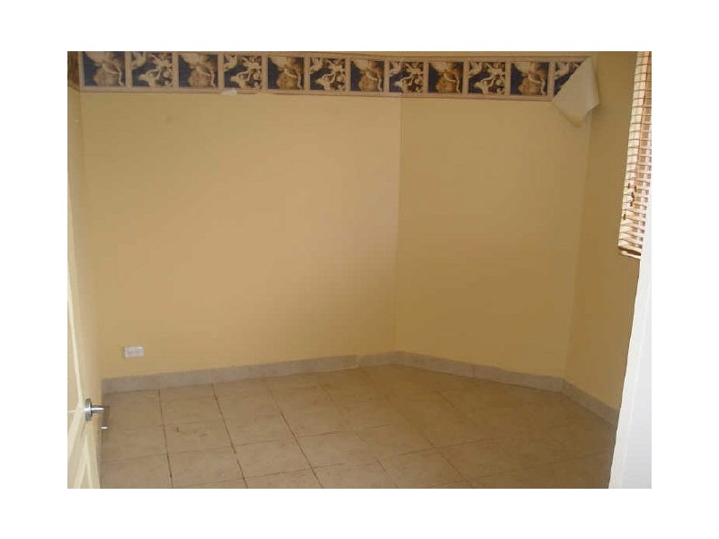 1 Lomond St (N), Guildford NSW 2161