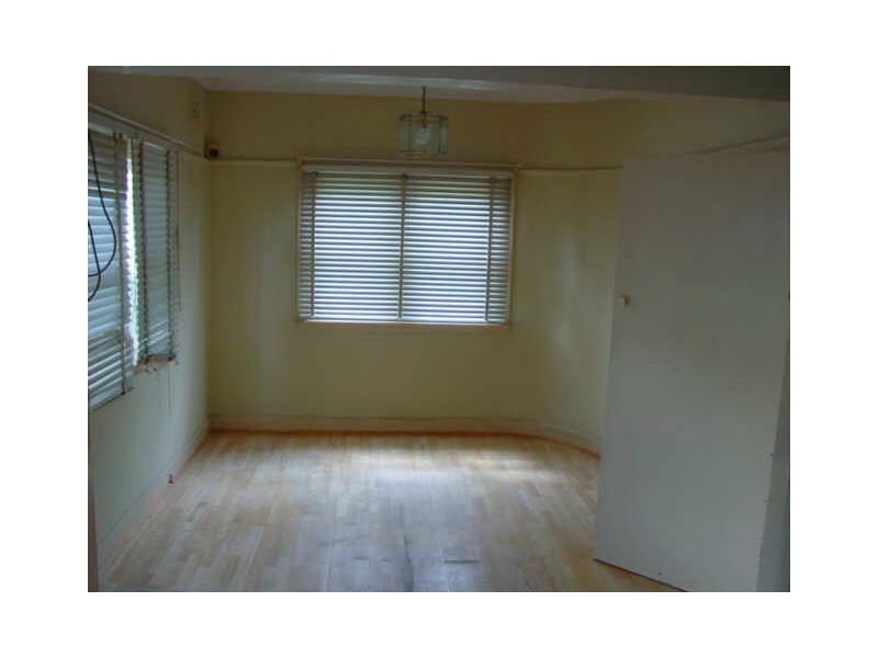 102 Military Rd, Guildford NSW 2161