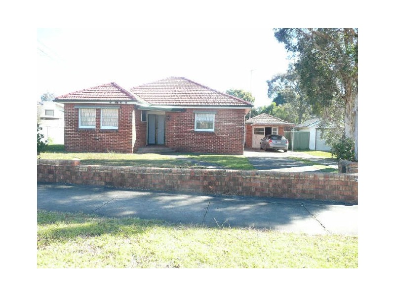 39 West Street, Guildford NSW 2161