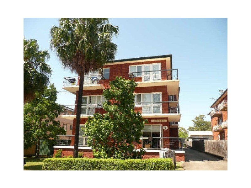 4/4 Calliope Street, Guildford NSW 2161