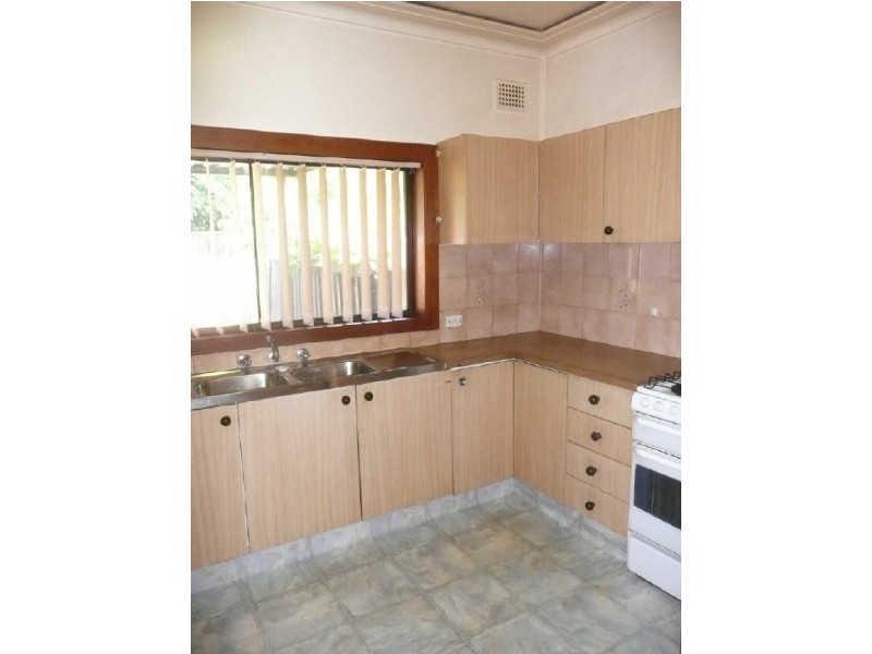 37 Marian St (N), Guildford NSW 2161