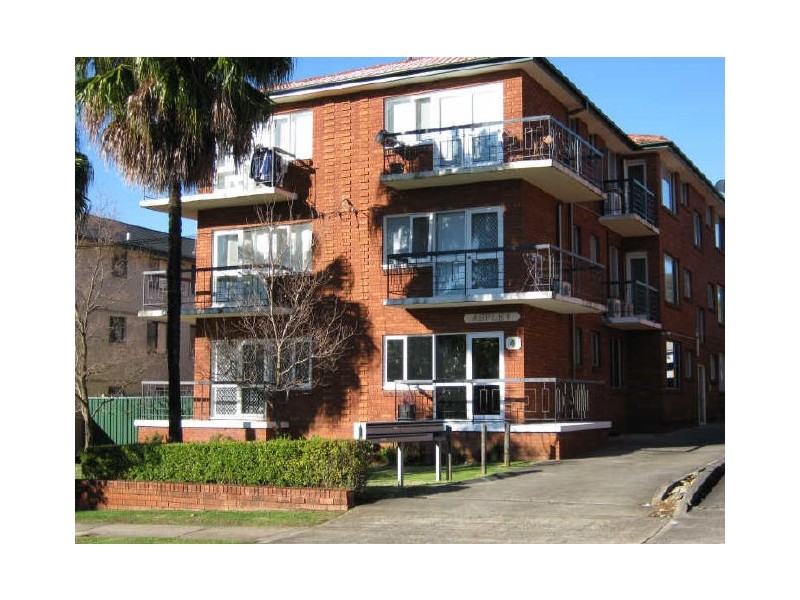 1/4 Calliope Street, Guildford NSW 2161