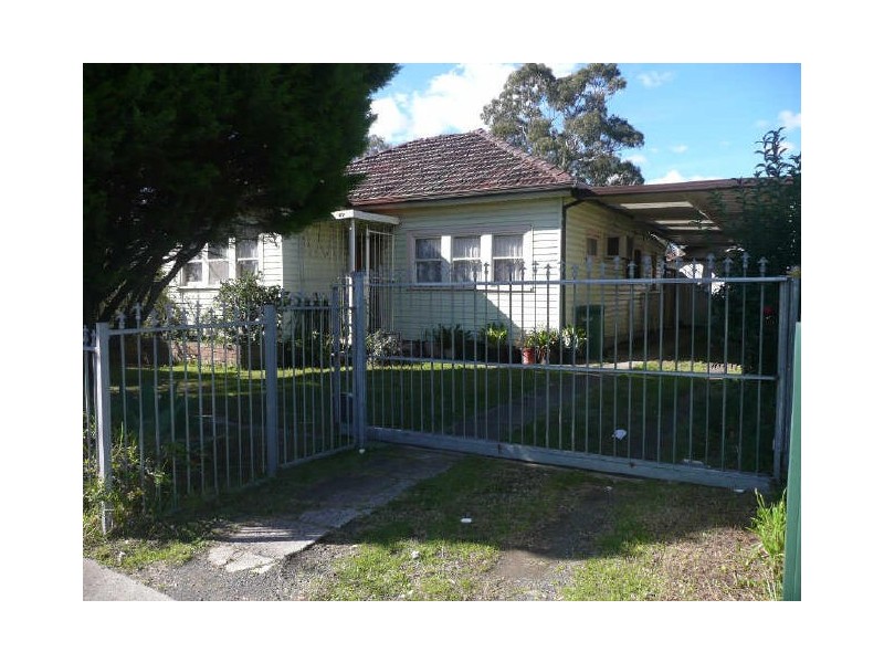 319 Woodville Rd, Guildford NSW 2161