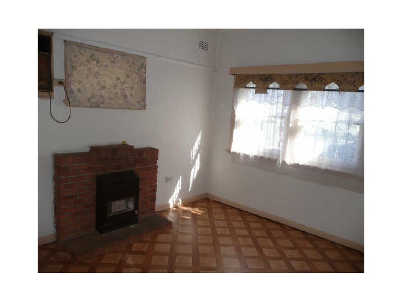 319 Woodville Rd, Guildford NSW 2161