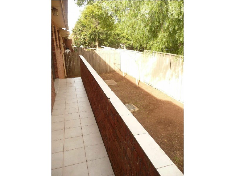 2/14 O’Neil Street (N), Guildford NSW 2161