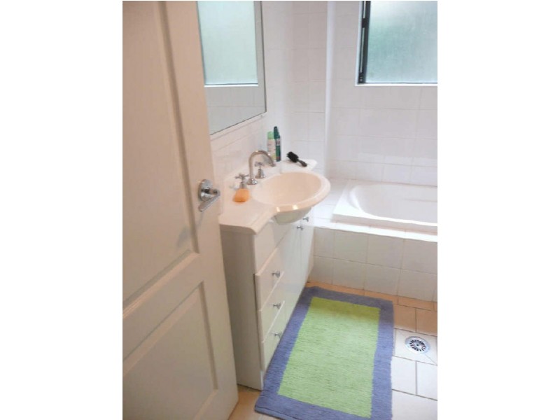 2/71-75 Clyde, Guildford NSW 2161