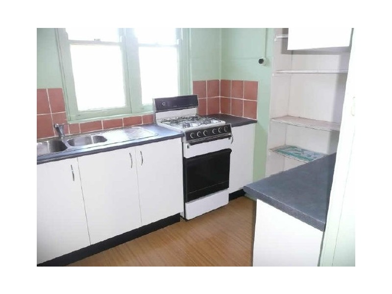 2/64 Hawksview Rd, Guildford NSW 2161