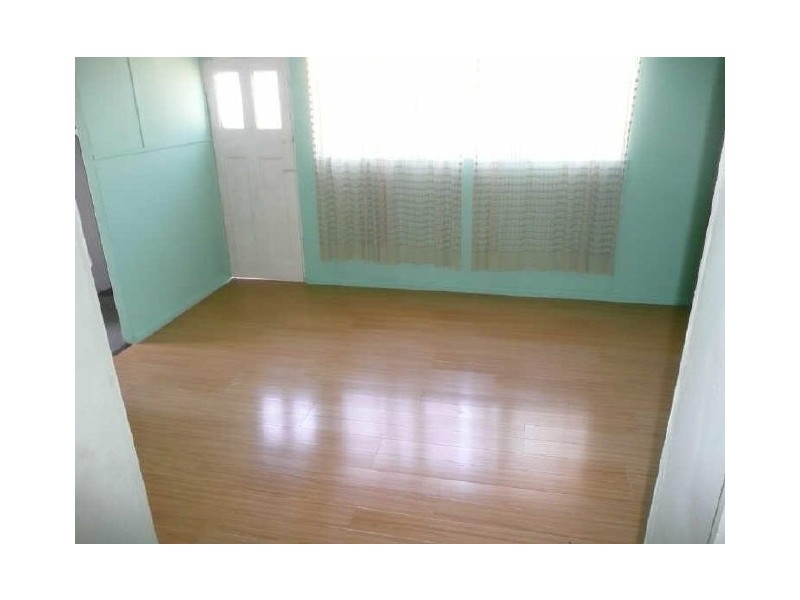 2/64 Hawksview Rd, Guildford NSW 2161