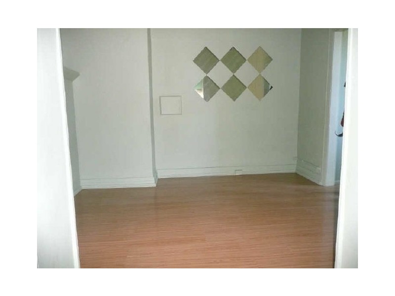 2/64 Hawksview Rd, Guildford NSW 2161