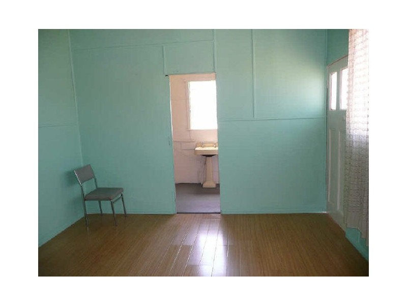 2/64 Hawksview Rd, Guildford NSW 2161