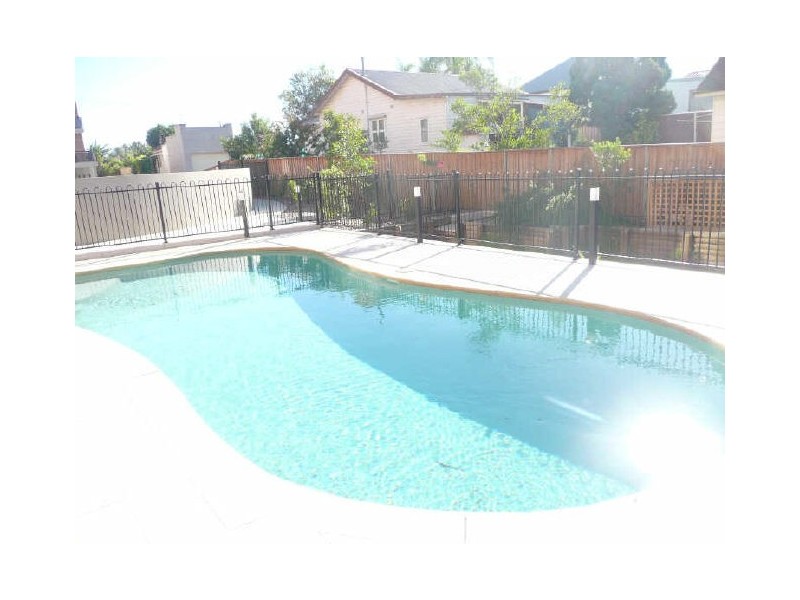 2/40 Earl St (OA), Merrylands NSW 2160