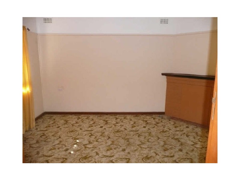 6 Railway Street (N), Guildford NSW 2161