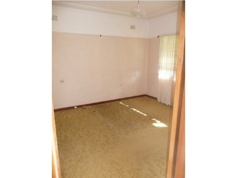 6 Railway Street (N), Guildford NSW 2161