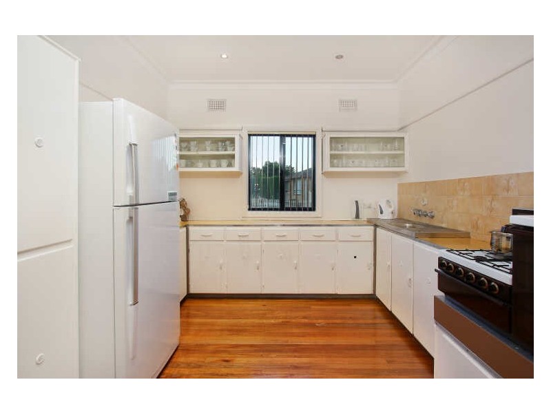 186 Railway Terrace (N), Merrylands NSW 2160