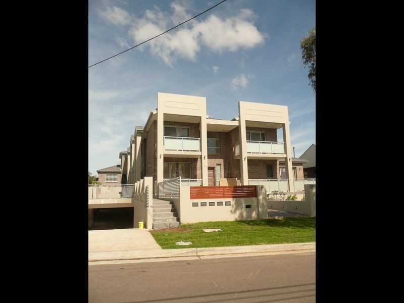 2/44 Lough Avenue, Guildford NSW 2161