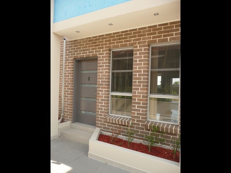 2/44 Lough Avenue, Guildford NSW 2161