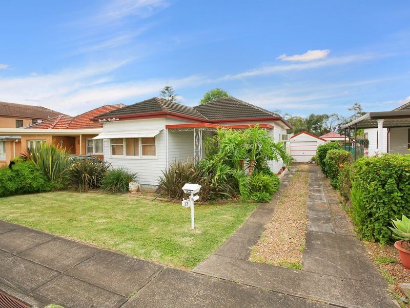 17 McArthur Street, Guildford NSW 2161