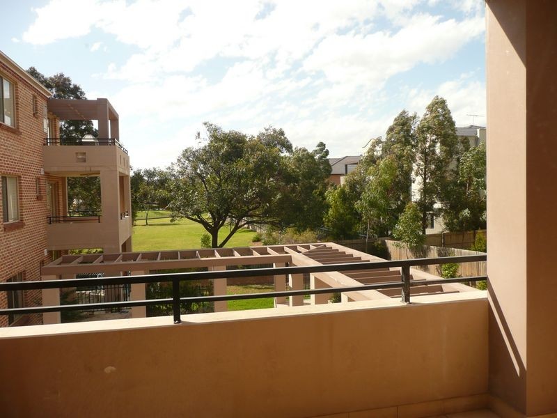 11/30-34 Reid Ave, Westmead NSW 2145