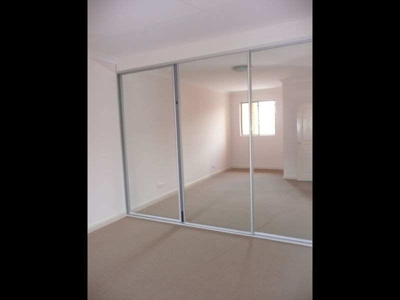 8/11-13 Cross Street, Guildford NSW 2161