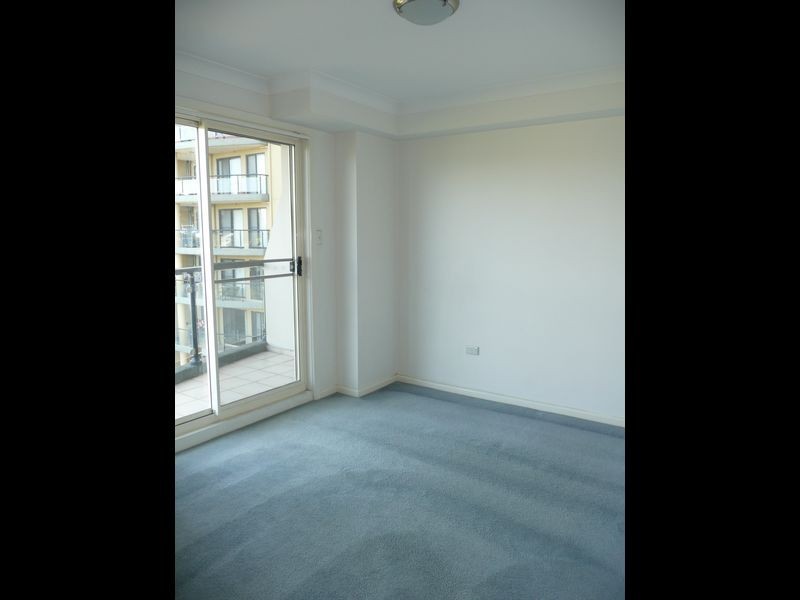 607/91A-101 Bridge Road, Westmead NSW 2145