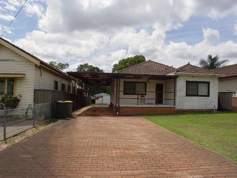 54 Marian St, Guildford NSW 2161