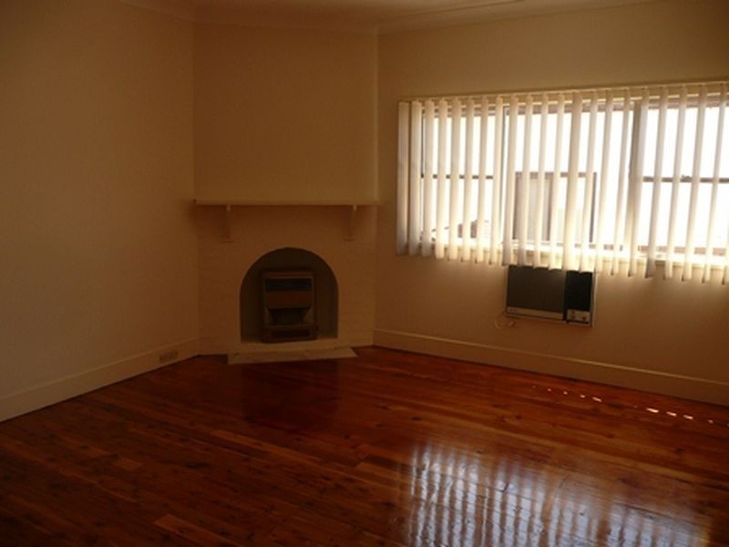 44 Mountford Ave, Guildford NSW 2161