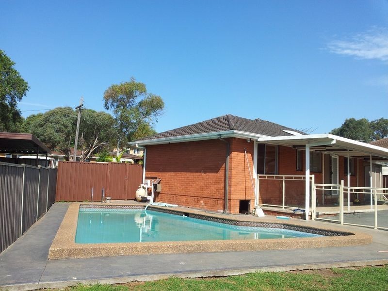 3 Willow Pl, Bass Hill NSW 2197