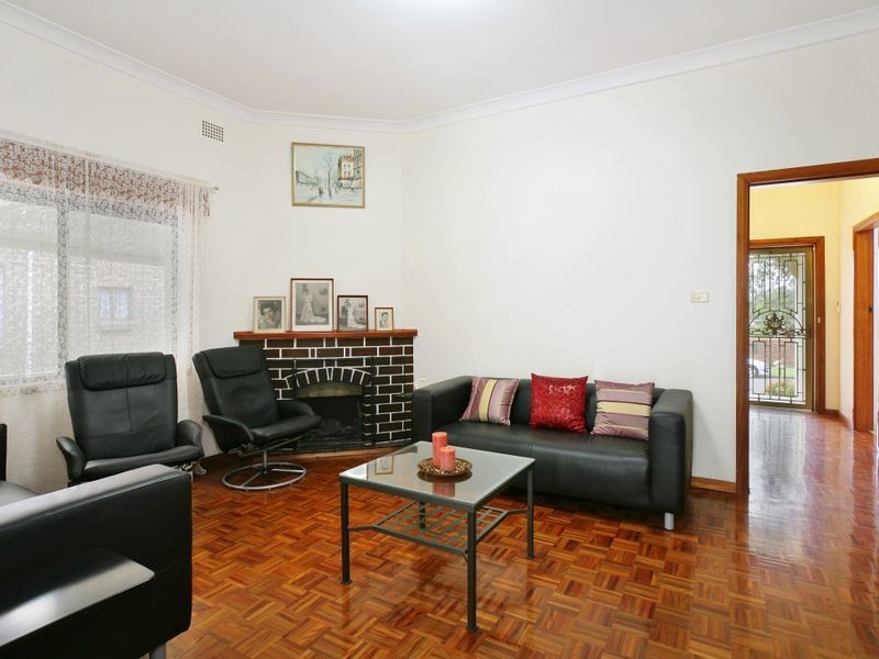 20 Leigh Avenue, Concord NSW 2137