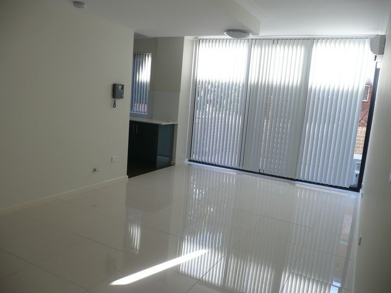 2/57-61 The Esplanade, Guildford NSW 2161