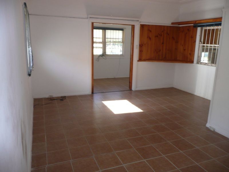 3 Murdock Rd, Guildford NSW 2161