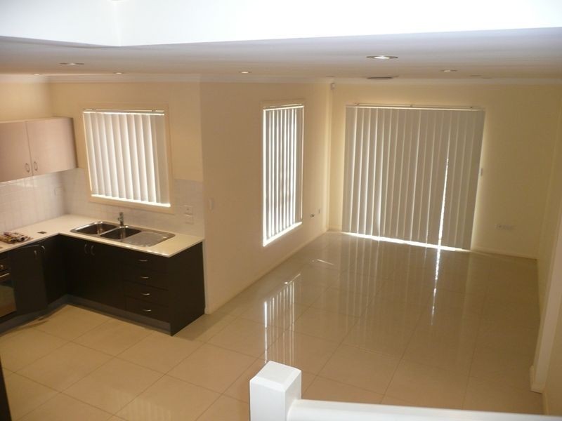 11A Whitworth St, Westmead NSW 2145