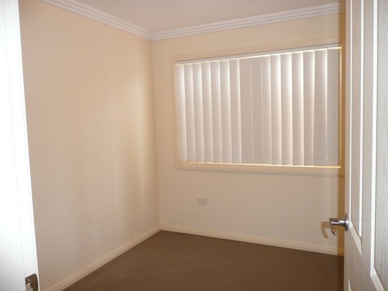 11A Whitworth St, Westmead NSW 2145