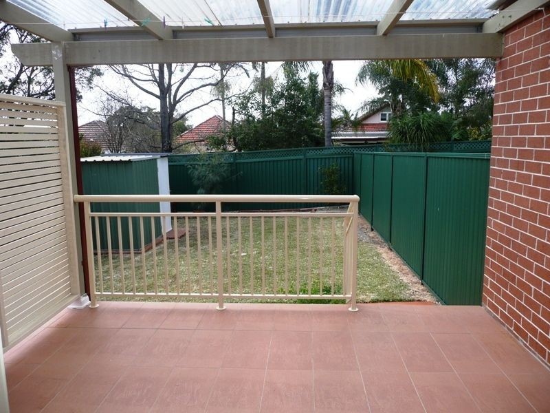 11A Whitworth St, Westmead NSW 2145