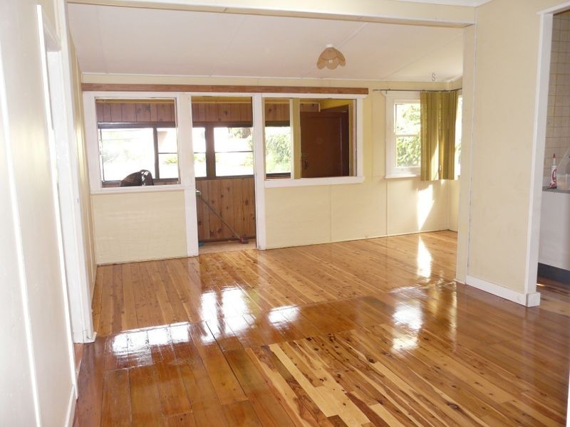 15 Rosebery Rd, Guildford NSW 2161