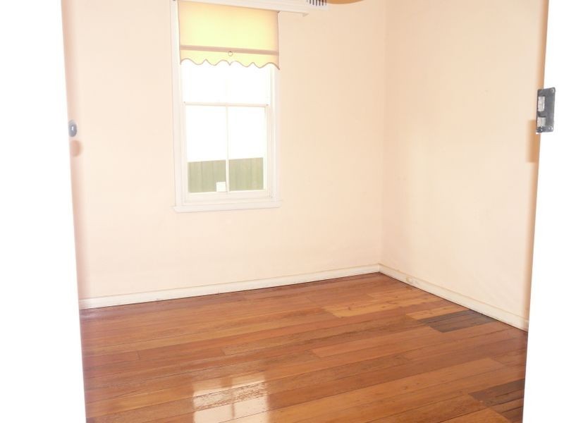 15 Rosebery Rd, Guildford NSW 2161