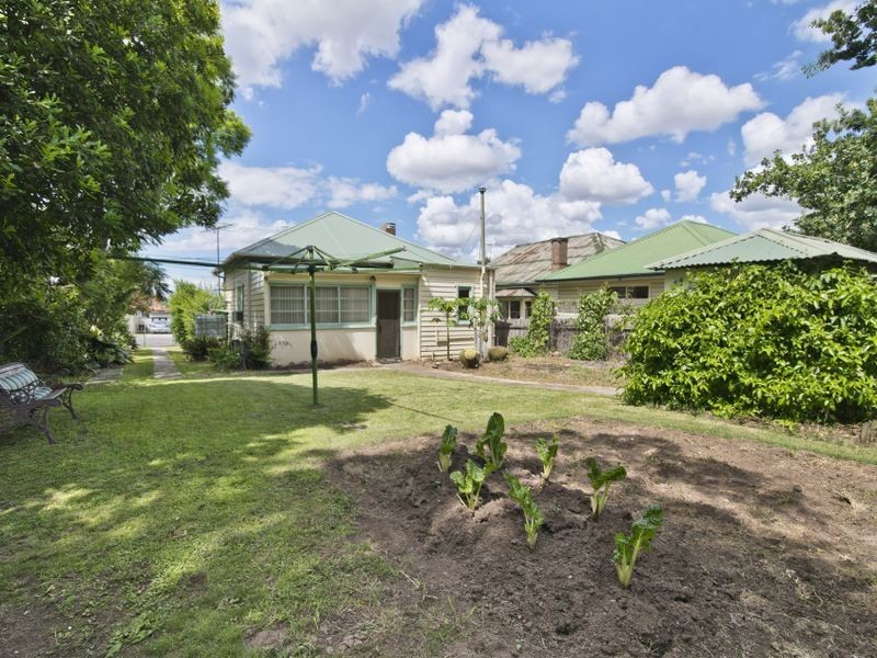 33 Bangor Street, Guildford NSW 2161