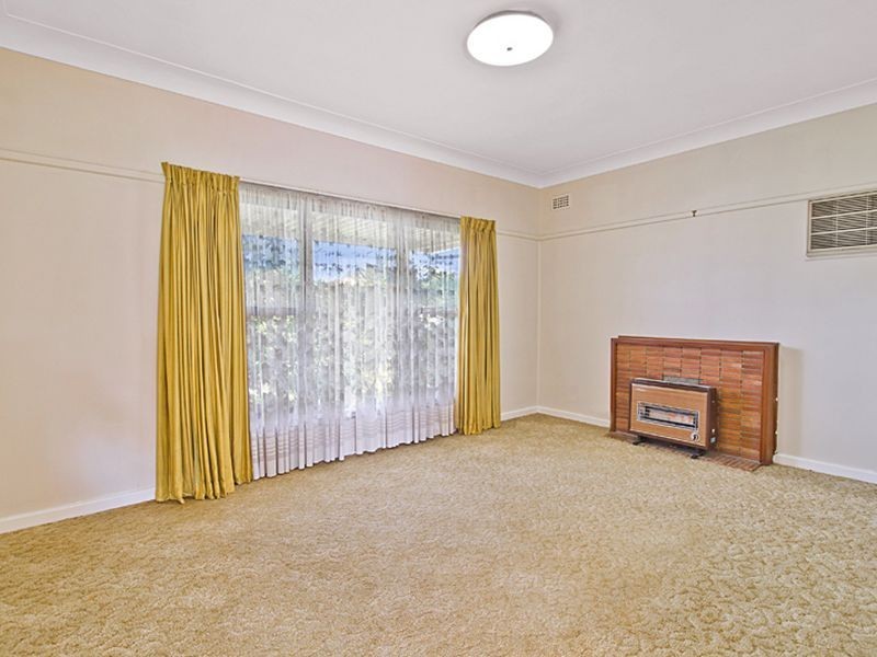 73 Hawksview St, Merrylands NSW 2160