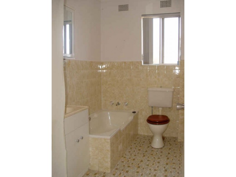 10/37 Calliope Street, Guildford NSW 2161