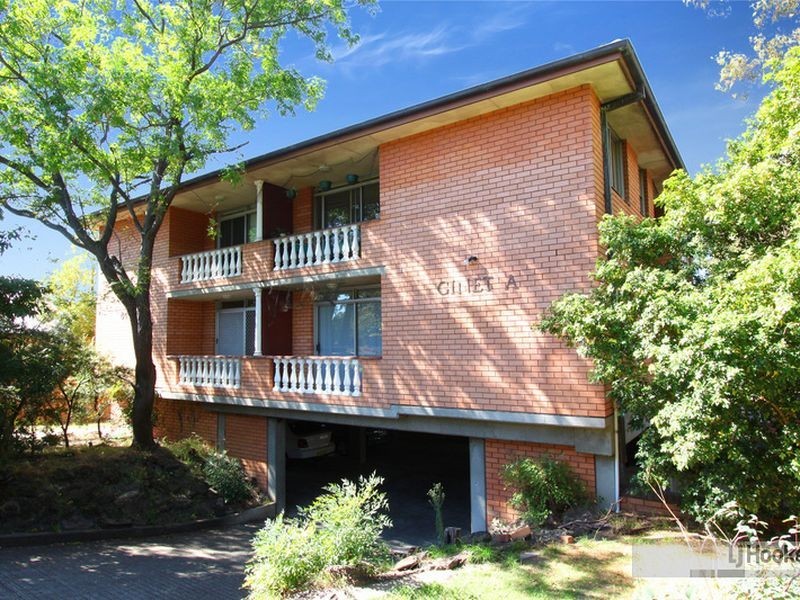 2/84 The Esplanade, Guildford NSW 2161