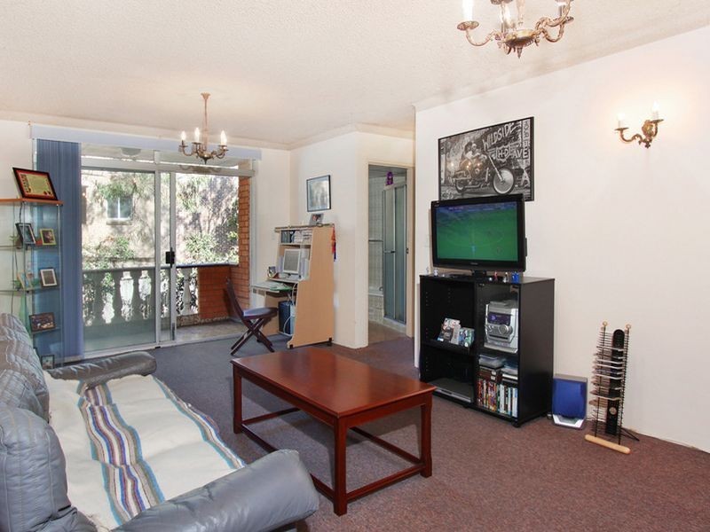 2/84 The Esplanade, Guildford NSW 2161