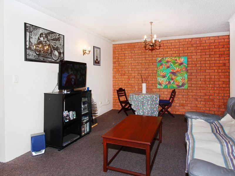 2/84 The Esplanade, Guildford NSW 2161