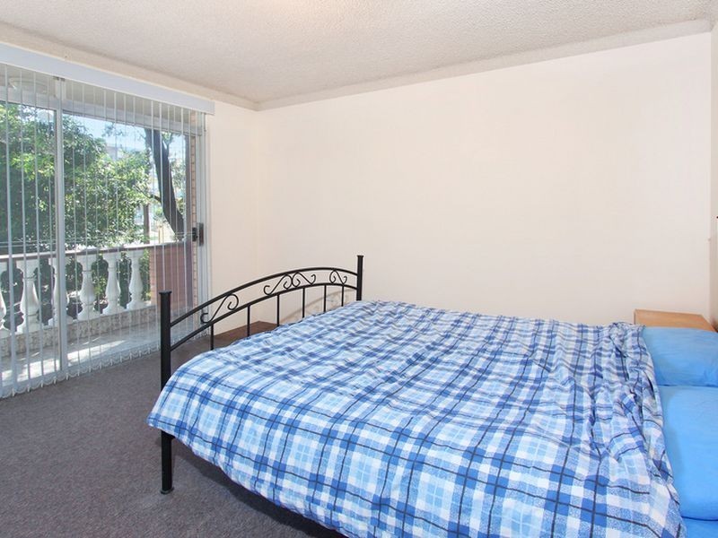 2/84 The Esplanade, Guildford NSW 2161