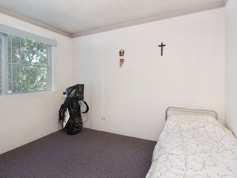 2/84 The Esplanade, Guildford NSW 2161