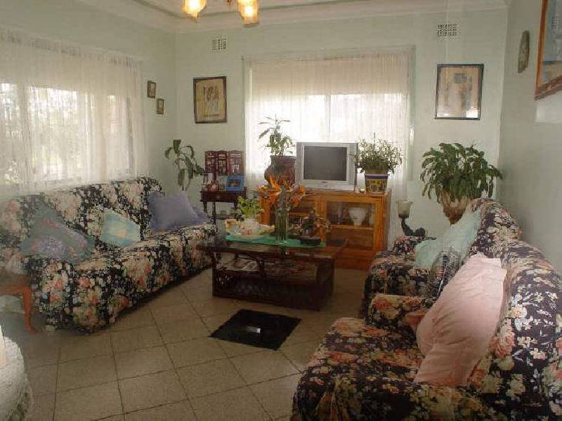 37 Broughton  Street, Old Guildford NSW 2161