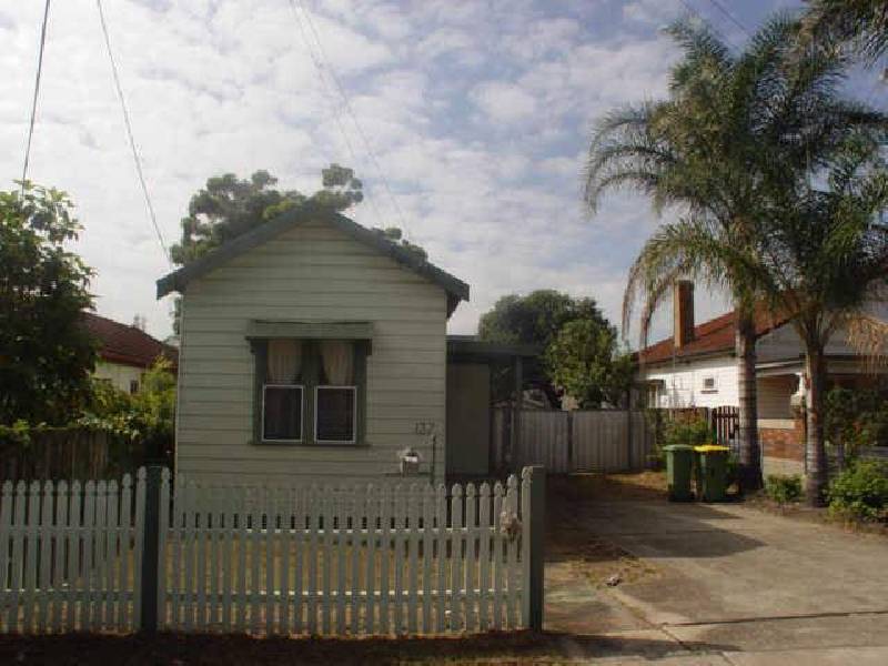 137 The Avenue, Granville NSW 2142