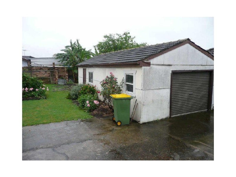 37 Adam Street, Guildford NSW 2161