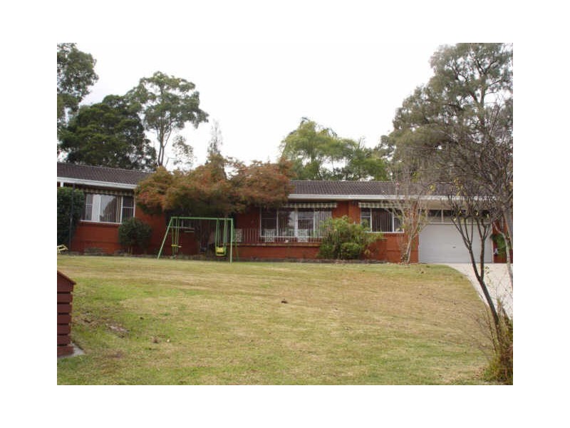 8 Altona Place, North Rocks NSW 2151