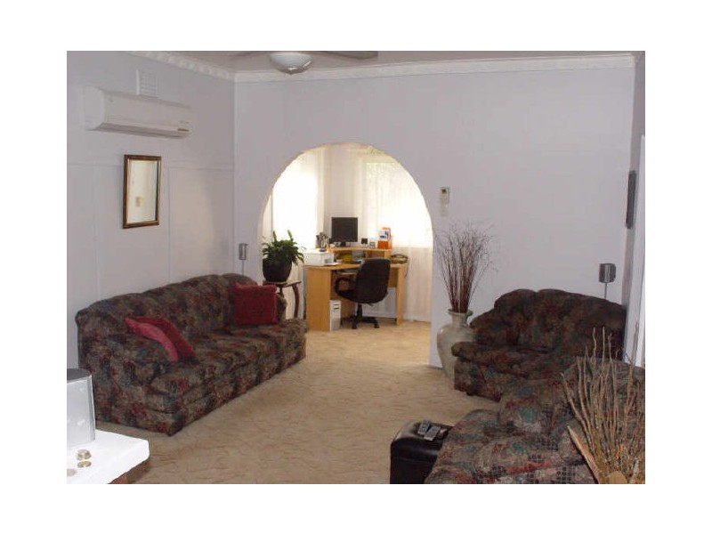 12 Chiltern Road, Guildford NSW 2161